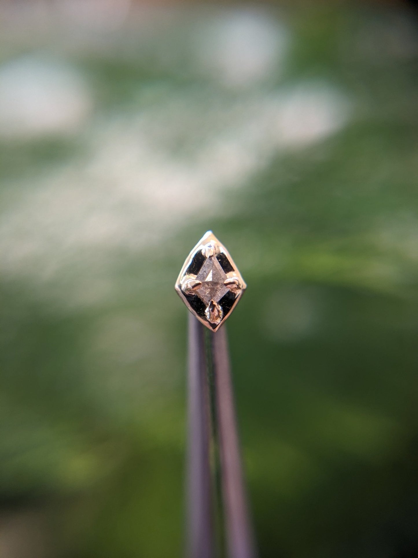 S+P diamond kite end - Aurum Deorum - piercing jewellery