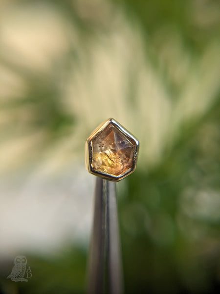 Natural zircon end