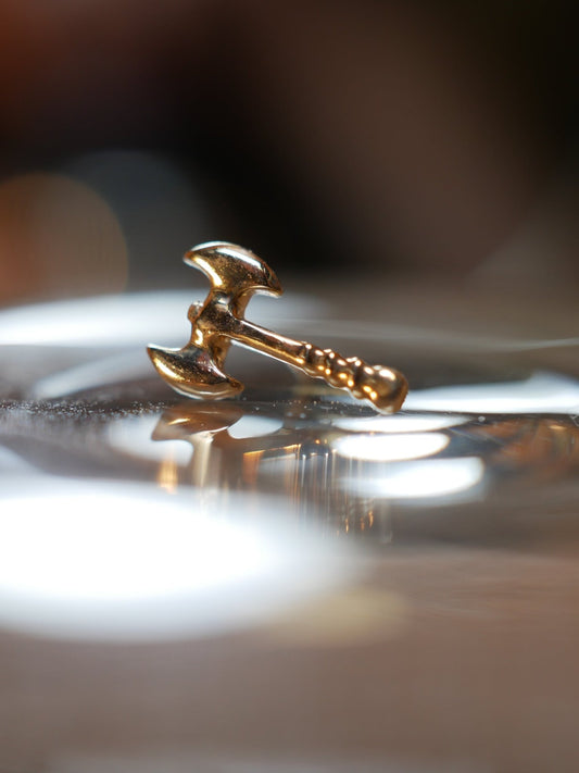 Battle Axe Threadless End, moissanite threadless piercing end by Aurum Deorum