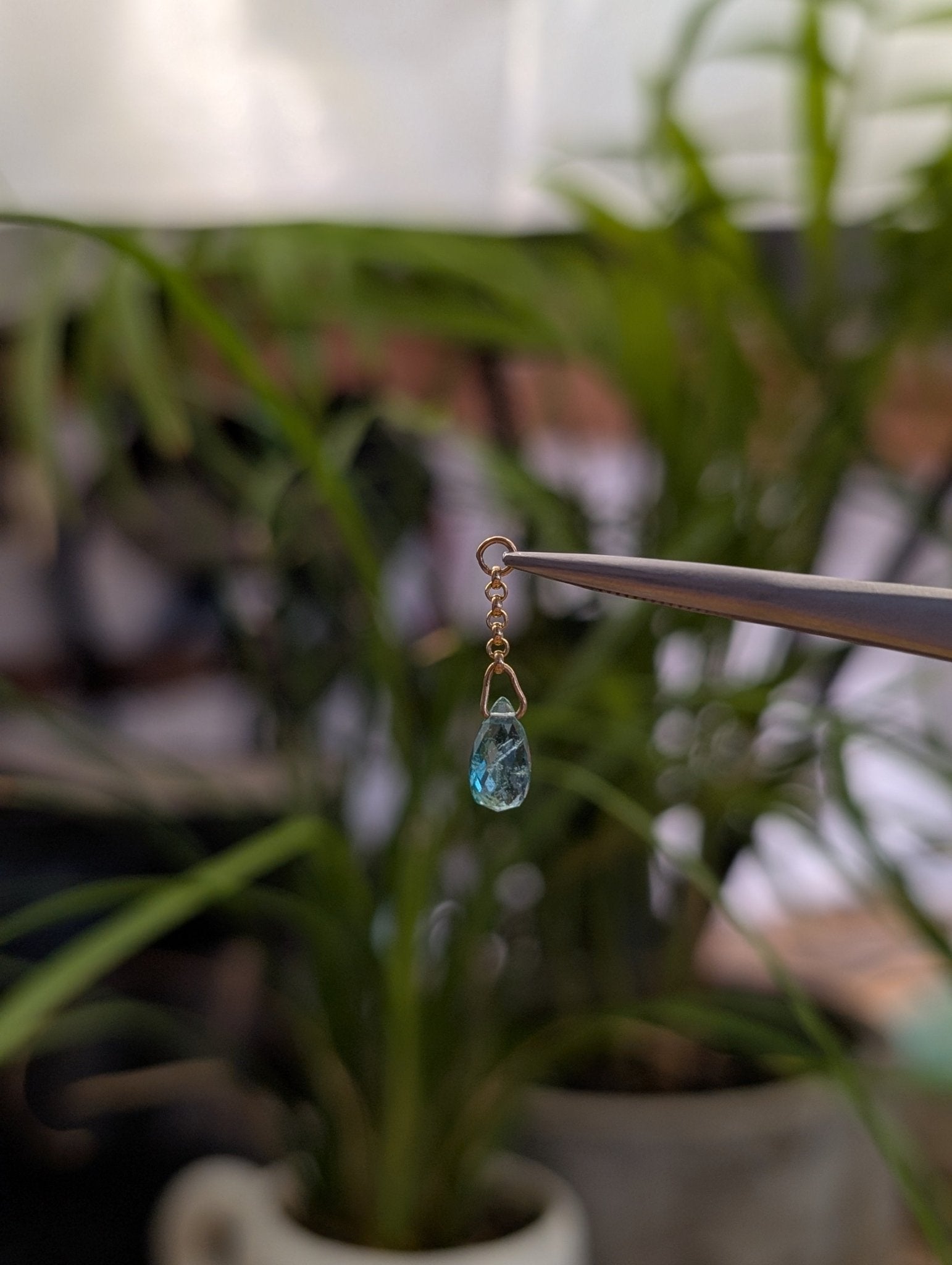 Emerald Charm - Aurum Deorum - piercing jewellery