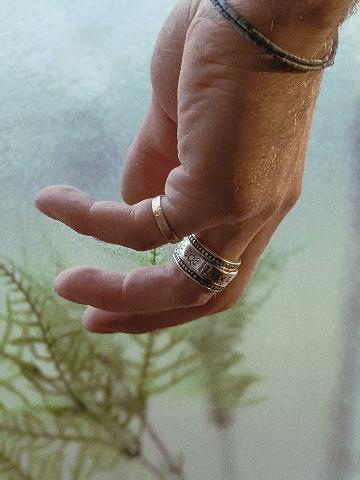 engraved band no.3 - Aurum Deorum - piercing jewellery