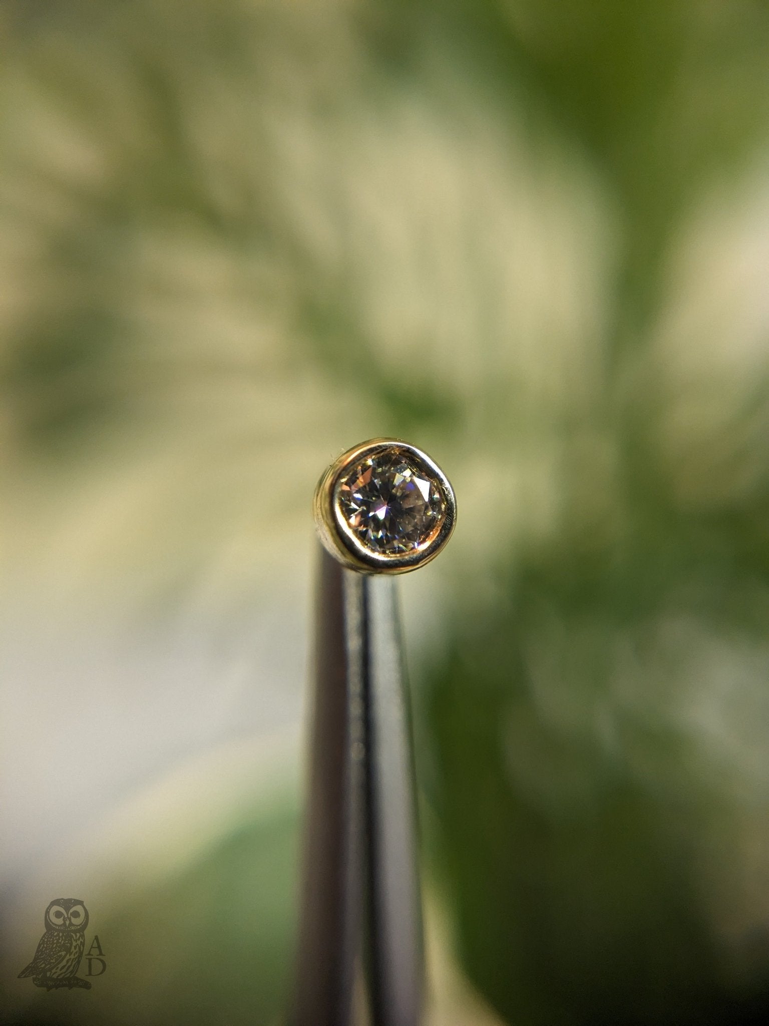 Moissanite diamond end 2.5 - Aurum Deorum - piercing jewellery