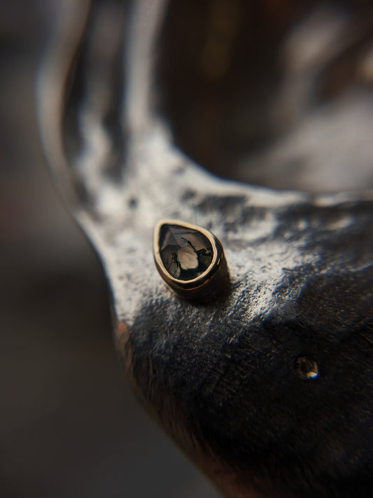 Moss Agate Purus - Aurum Deorum - piercing jewellery