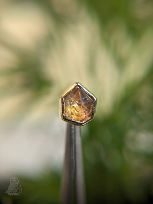 Natural zircon end - Aurum Deorum - piercing jewellery