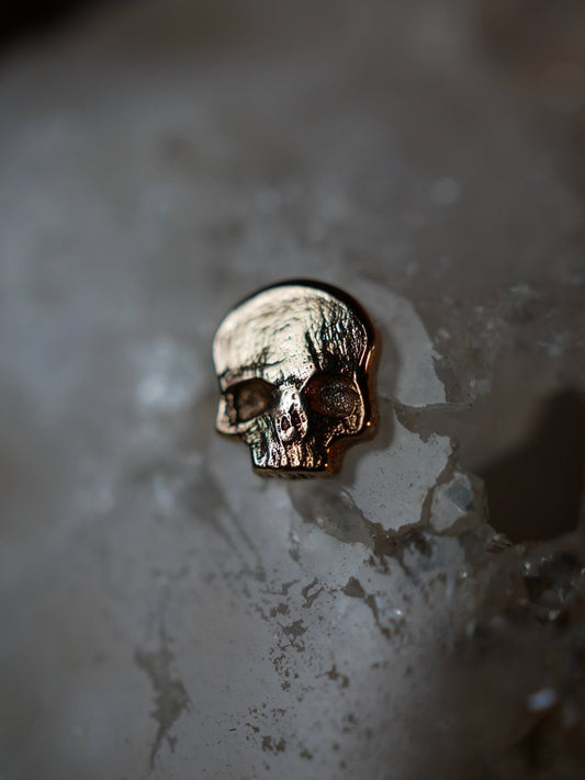 Skull No.2 Threadless End, moissanite threadless piercing end by Aurum Deorum