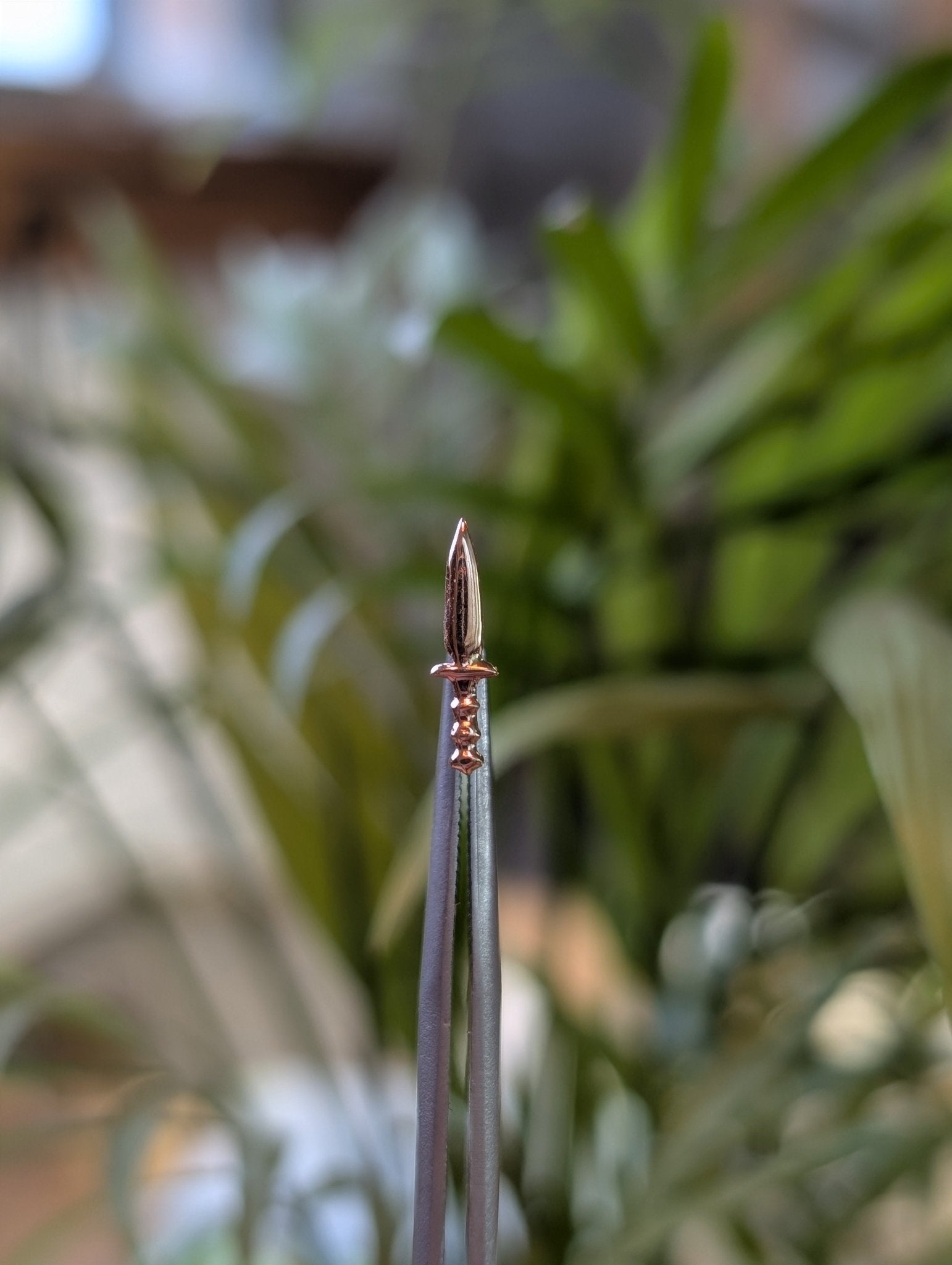 Sword Threadless End - Aurum Deorum - piercing jewellery