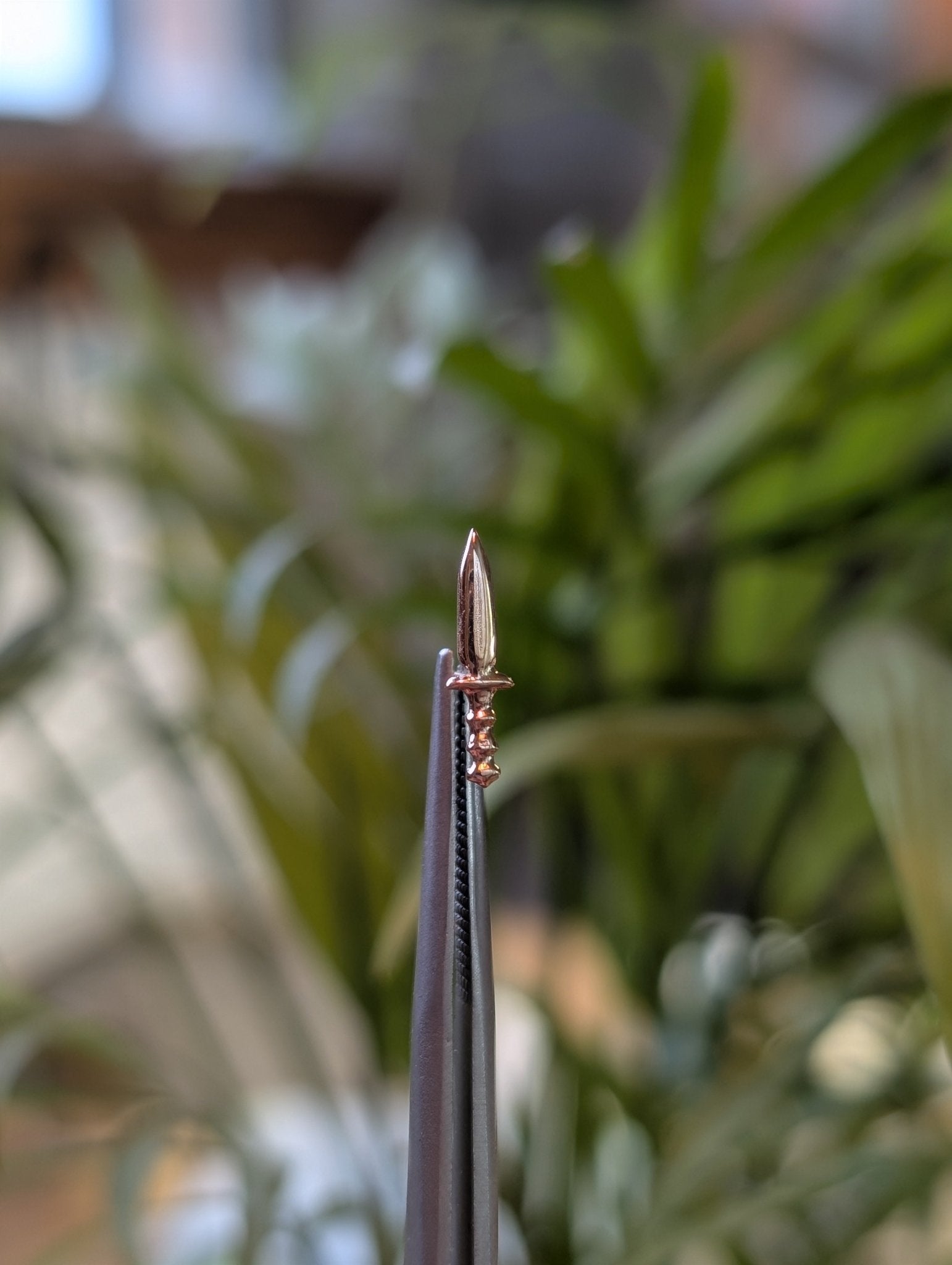 Sword Threadless End - Aurum Deorum - piercing jewellery