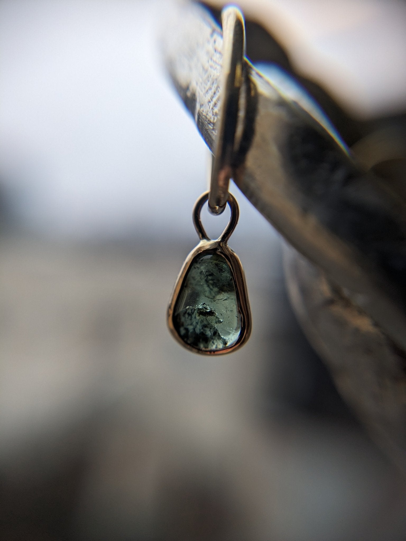 Tourmaline charm - Aurum Deorum - piercing jewellery