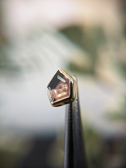 Tourmi shard no.2 in 14k yellow gold with tourmaline, view 2