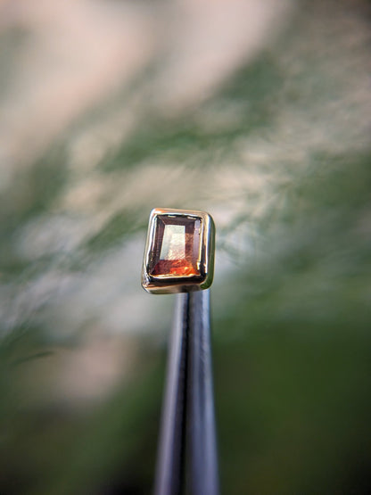 Tourmi shard no.5 in 14k yellow gold with tourmaline