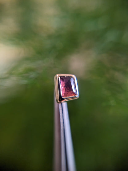 Tourmi shard no.5 in 14k yellow gold with tourmaline, view 3