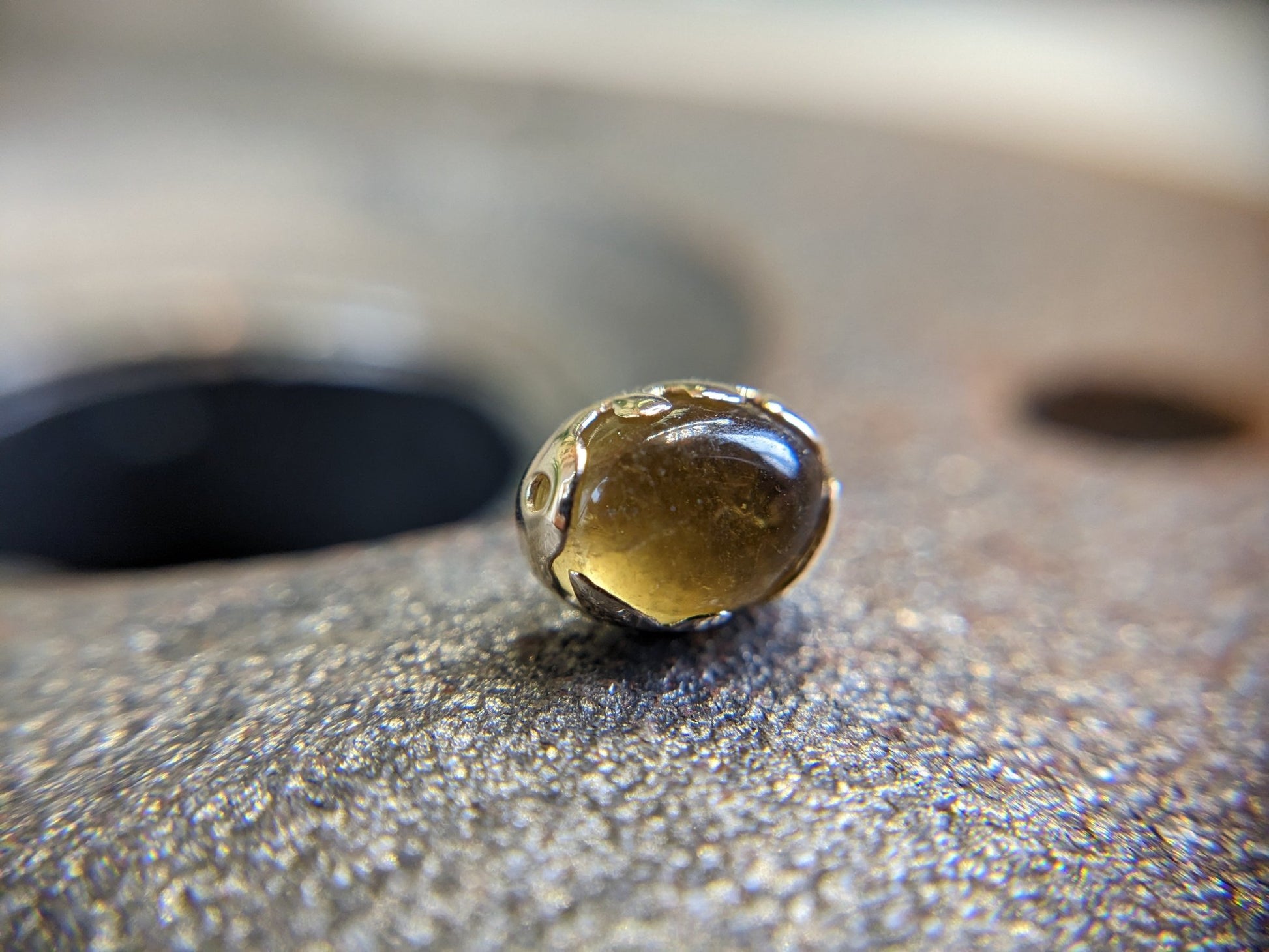 Turmali Ornatia no.3 - Aurum Deorum - piercing jewellery